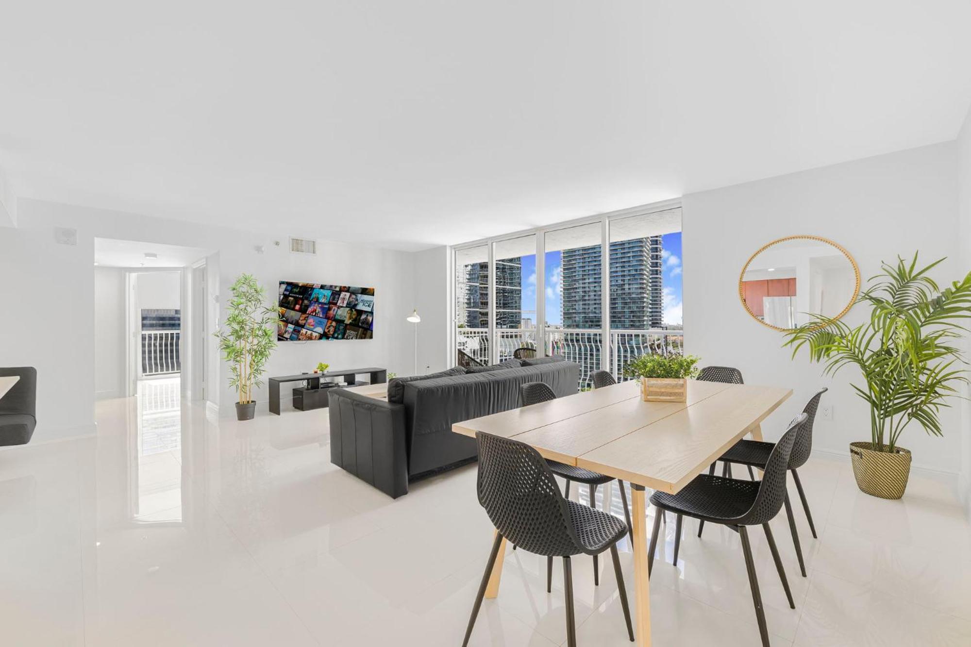 Modern Brickell With Prime Views Appartamento *